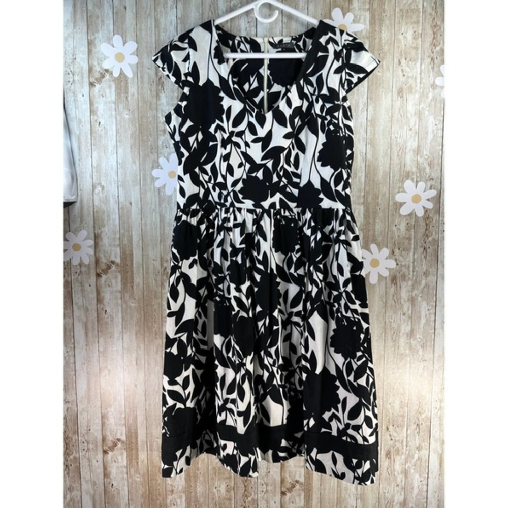 Sketa A-Line Dress Sz 14‎ White Black Floral V-Neck Cap Sleeves Zipper